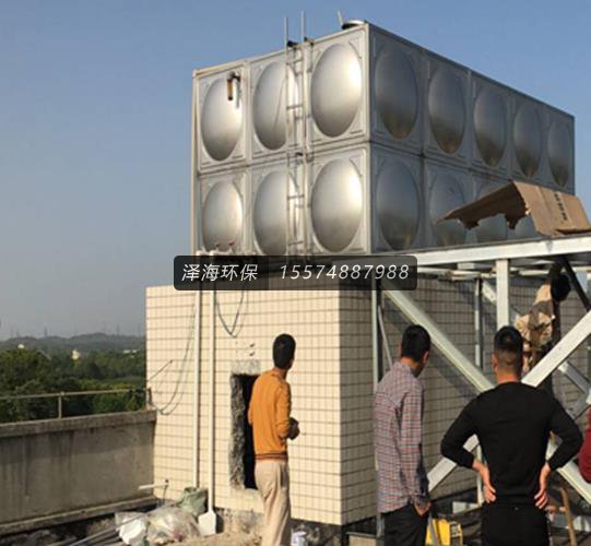 不銹鋼水箱安裝現場
