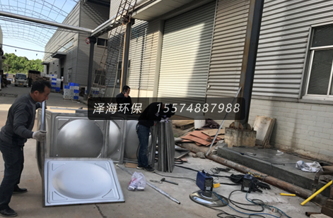 不銹鋼水箱現場安裝圖片